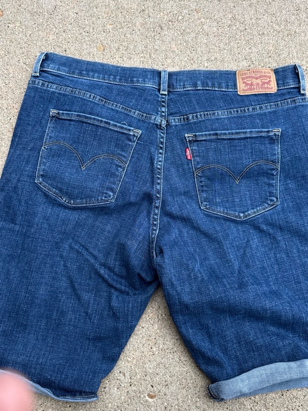 Levi’s Dark Wash Denim Bermuda Shorts - Picture 3 of 3
